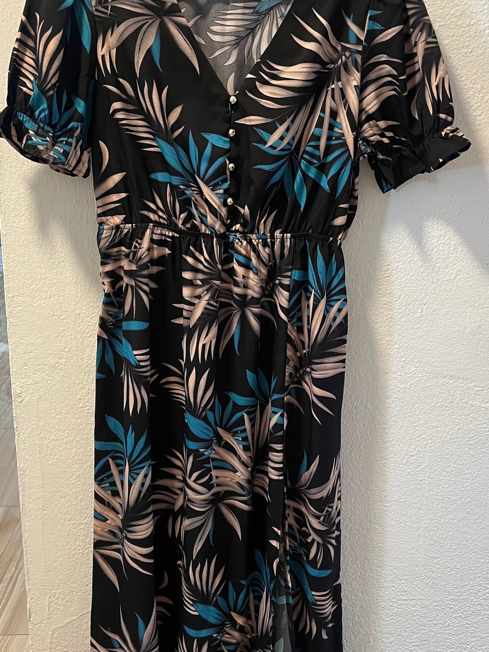Black Tropical Print V-Neck Maxi Dress with Teal and Beige Leaves